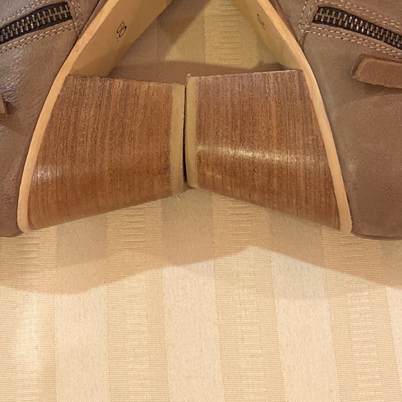 Urban Outfitters Faye Leather Ankle Booties - Picture 7 of 12